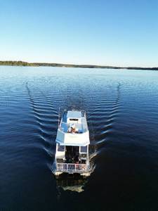 44' Houseboat Fishing Adventure (6-8 Guests) May 14th-17th, 2026