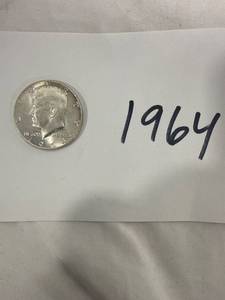 lot 1052 image: 1964 Kennedy Half Dollar 90%Silver