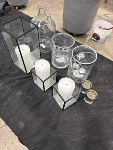 lot 1122 image: Glass Lanterns & Decor Lot