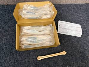 lot 53 image: 10 Pack Of Gold Colored Drawer Handles