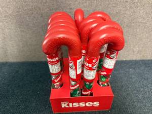 lot 182 image: 12 Hershey Kisses Canes