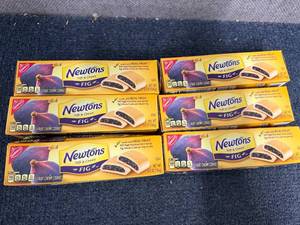 lot 223 image: 6 Packs Of Fig Newtons