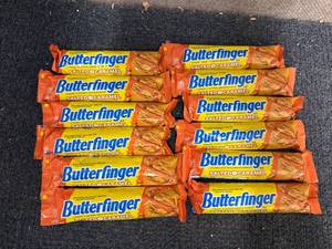 lot 249 image: 12 Butter Fingers Salted Caramel Bars