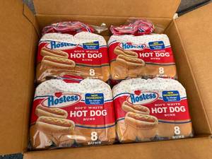lot 125 image: 4 X 8Ct Bags Of Hostess Hot Dog Buns