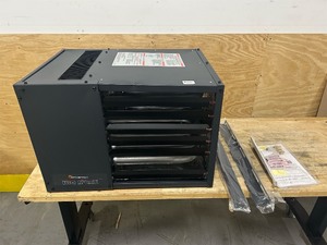 lot 1 image: Mr. Heater Big Maxx 2,667 sq ft Natural Gas Whole Room Heater 80000 BTU NT MSRP $600