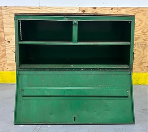 lot 4 image: Greenlee 696V Mobile Work Box MSRP $850