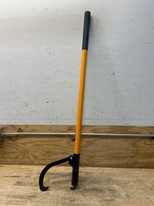 lot 47 image: Roughneck Steel Core Cant Hook, 48in.L MSRP $119.99