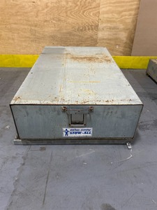 lot 49 image: Adrian Steeler Stow-All