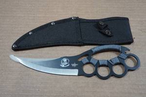 lot 23 image: Ninja Knuckle Finger Cobra Knife