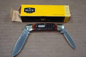 lot 29 image: Buck Knives Canoe Folding Knife