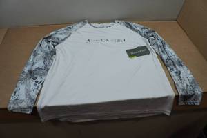 lot 67 image: Blackfish Guide UPFCooling Long Sleeve - XL