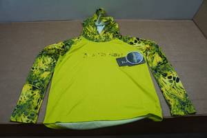lot 73 image: Blackfish Guide UPFCooling Hooded Long Sleeve - Youth Large