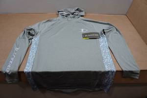 lot 74 image: Blackfish Guide UPFCooling Hooded Long Sleeve - Medium