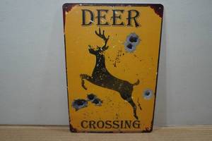 lot 99 image: Novelty Metal Sign - Deer Crossing