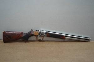 lot 109 image: 24 Shotgun Wall Mount Dcor