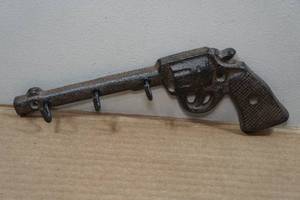 lot 115 image: Vintage Style Cast Iron Wall Pistol CoatKey Rack