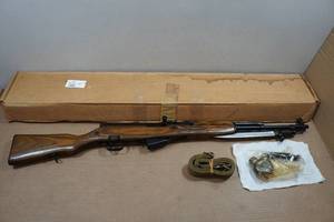 lot 1C image: Russian Built SKS 7.62 x 39mm Semi-Auto Rifle - Numbers Matching with Bayonet
