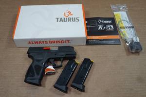 lot 1M image: NEW Taurus G3C 9mm Semi-Auto Pistol - 3 Magazines