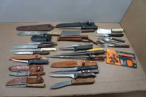 lot 126 image: Assorted Knives and Sharpeners