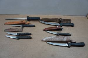lot 128 image: Composite Handle Chicago Cutlery Knives