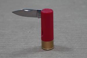 lot 129 image: Shotgun Shell Folding Knife
