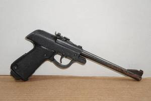 lot 149 image: Vintage Predon-Lucznik BB Gun