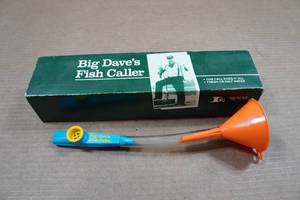 lot 159 image: Vintage Novelty Big Daves Fish Caller Gag Gift