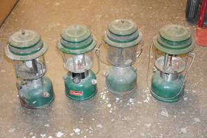 lot 161 image: 4 Vintage Coleman Lanterns