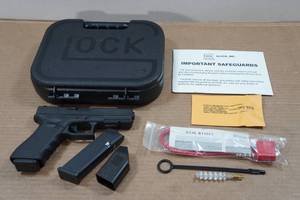 lot 1G image: Unfired Glock 22 Gen 3 .40 S&ampW Semi-Automatic Pistol