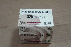 lot 219 image: 325 Federal Automatch .22 LR 40 Gr LRN Ammo