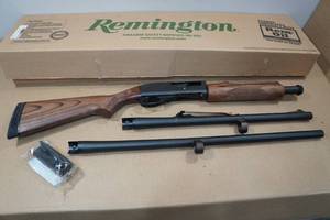 lot 1N image: Remington 870 Super Mag 12 Gauge Pump-Action Shotgun - Rifled Barrel Combo Set