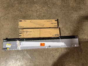 lot 115 image: Lot of assorted Lightning various models and conditions customer Returns see pictures