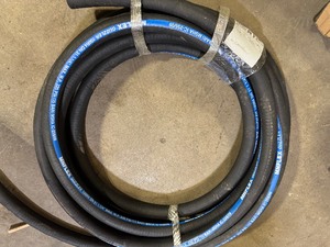lot 129 image: Hydraulic Hose Pipe customer return see pictures