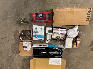 lot 131 image: Lot of assorted Plumbing and faucets items various models and conditions customer returns see pictures
