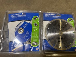 lot 89 image: Lot of Avanti Blades Customer Return see pictures