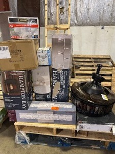 lot 97 image: Lot of assorted Lightning various brands models and conditions customer returns see pictures