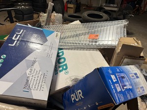 lot 101 image: Gaylord with assorted small housewares tools  hardware and more various conditions customer returns