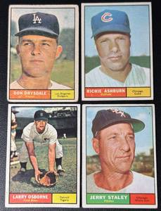 lot 86A image: 4-Card 1961 Topps Vintage Baseball Card Lot