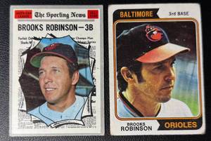 lot 99A image: 2-Card Topps Vintage Brooks Robinson Baltimore Orioles Baseball Card Lot (1970 & 1974)