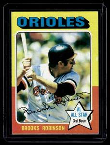 lot 51 image: Brooks Robinson 1975 Topps #50 Vintage Baseball Card