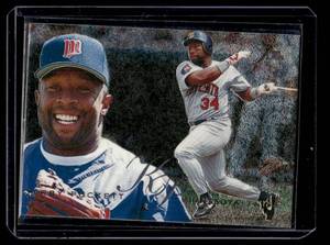 lot 186 image: Kirby Puckett 1995 Flair #62 Minnesota Twins Baseball Card