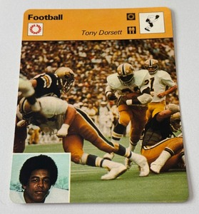 lot 44A image: Tony Dorsett RC 1977 Sportscaster Vintage Football Card