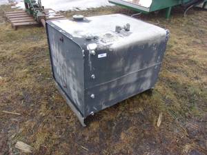 lot 44 image: 130 Gallon Aluminum Fuel Tank
