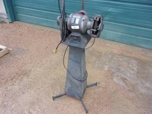 lot 57 image: Duracraft Pedestal BeltSander-Polisher (Works)