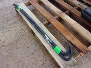 lot 62 image: 3- 3 Wrecking Bars