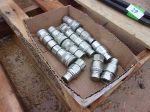 lot 63 image: 6 Sets Flat Faced Hyd Couplers (UNUSED)