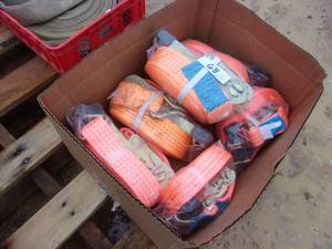 lot 68 image: 6- Ratchet Straps (UNUSED)