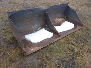 lot 81 image: 7 Snow Bucket