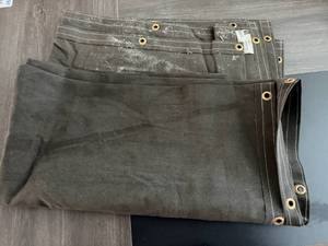 lot 41 image: Steiner Welding Curtain 6x8