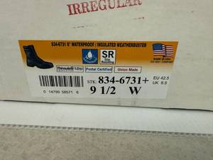 lot 26 image: Size 9.5 WaterproofInsulated Weatherbusters Boots